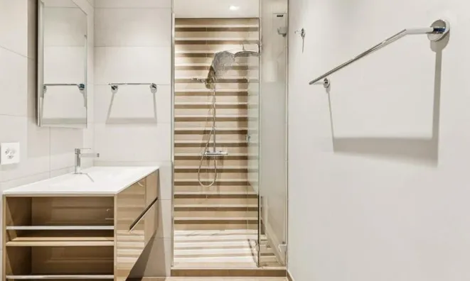Недвижимость Apartment 6 rooms: 6