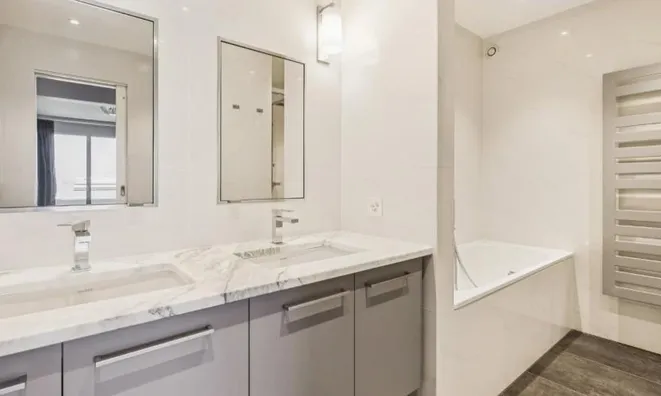 Недвижимость Apartment 6 rooms: 11