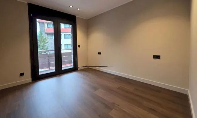 Недвижимость Spacious renovated 4-bedroom apartment in Escaldes-Engordany: 7