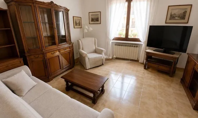 Недвижимость Apartment on Brass Street: 4