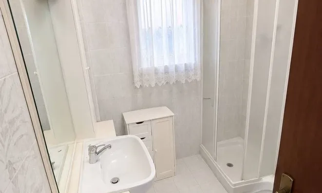 Недвижимость Apartment on Brass Street: 7