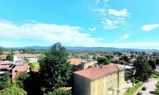 Недвижимость Four-room apartment in the center of Gorica.: 2