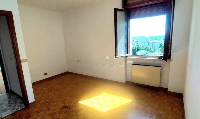 Недвижимость Four-room apartment in the center of Gorica.: 10
