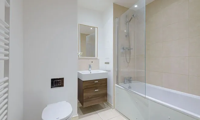 Недвижимость Shearwater Drive, Hendon: 1