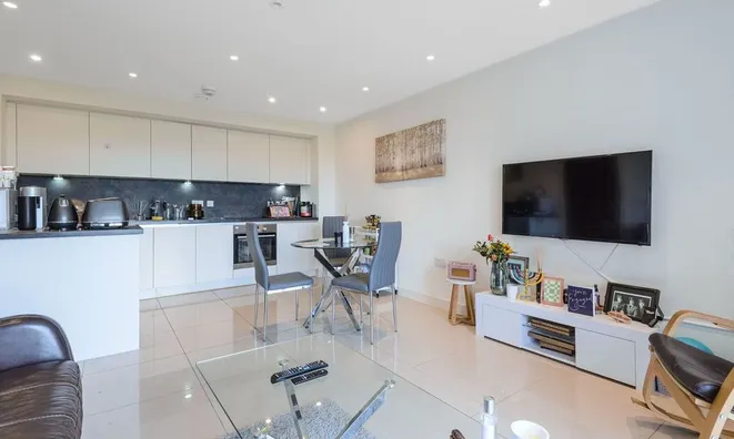 Недвижимость Shearwater Drive, Hendon: 7