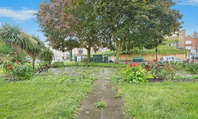 Недвижимость Pearscroft Road: 3
