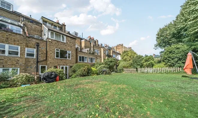 Недвижимость Gauden Road, Clapham: 1