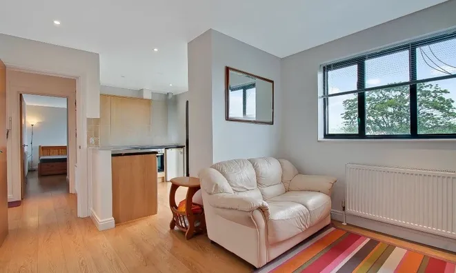 Недвижимость Leeland Way: 6