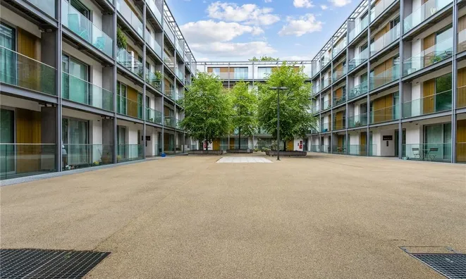Недвижимость Highbury Stadium Square: 5