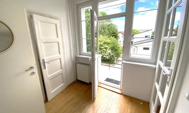 Недвижимость Four-room apartment Vich: 11