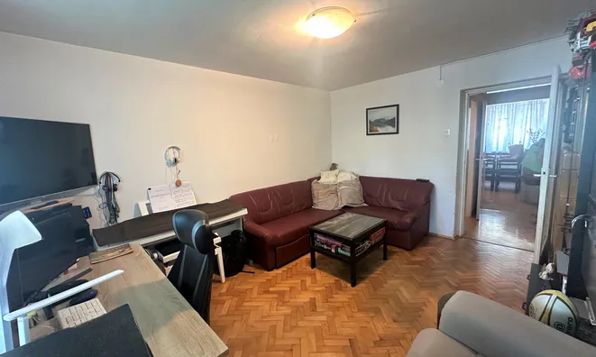 Недвижимость Apartment on Lyubelskaya Street: 3