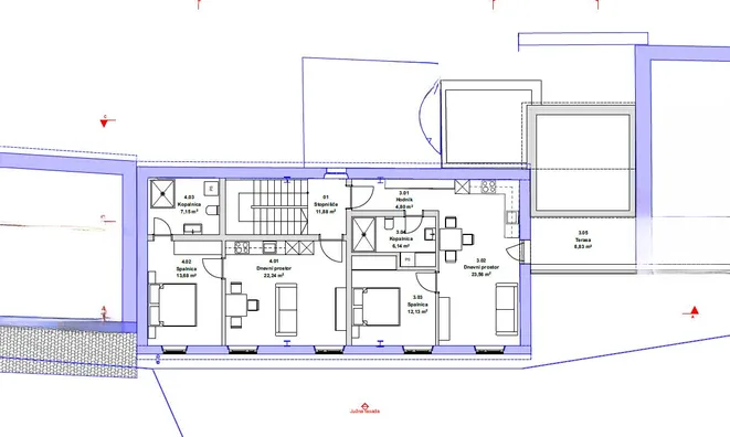 Недвижимость House in the city center: 20