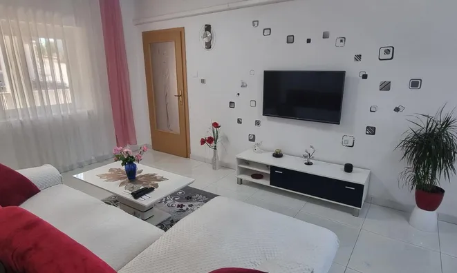 Недвижимость Apartment, 3-room in New BeryOKI: 3