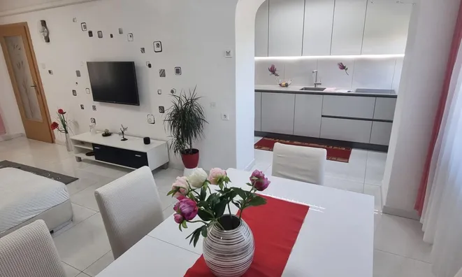 Недвижимость Apartment, 3-room in New BeryOKI: 5