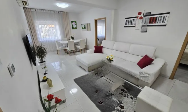 Недвижимость Apartment, 3-room, Bertoki: 1
