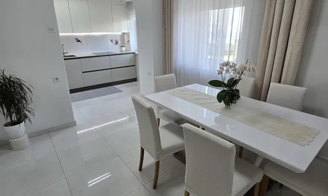 Недвижимость Apartment, 3-room, Bertoki: 9