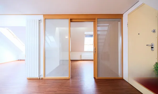 Недвижимость Three-room apartment Deposit: 5
