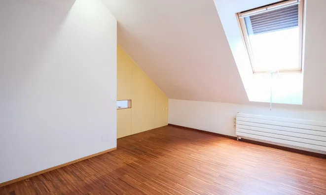Недвижимость Three-room apartment Deposit: 7