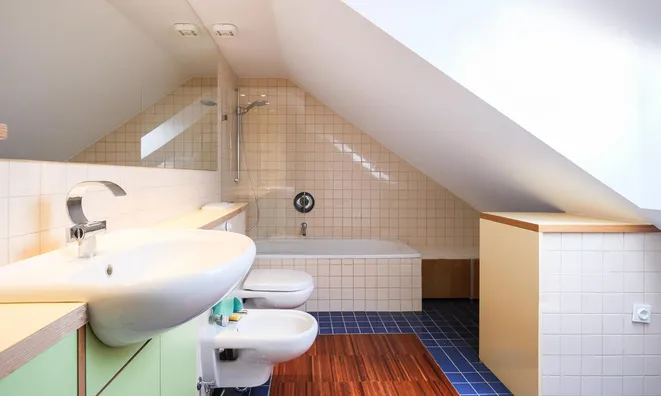 Недвижимость Three-room apartment Deposit: 18