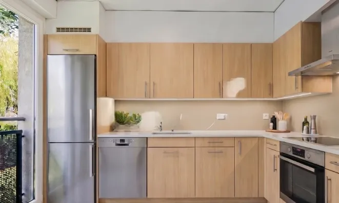 Недвижимость Apartment 7 rooms: 6