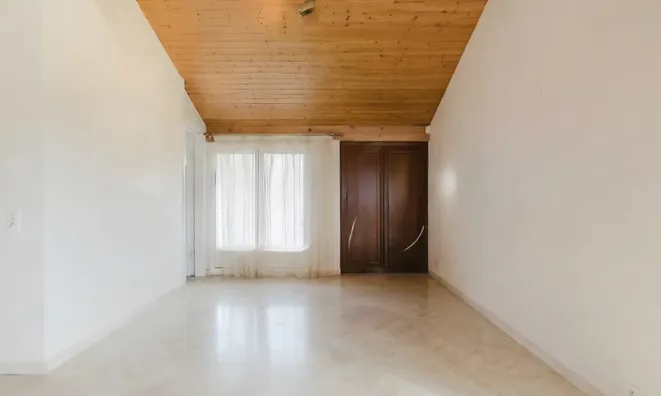 Недвижимость Duplex 6 rooms: 4