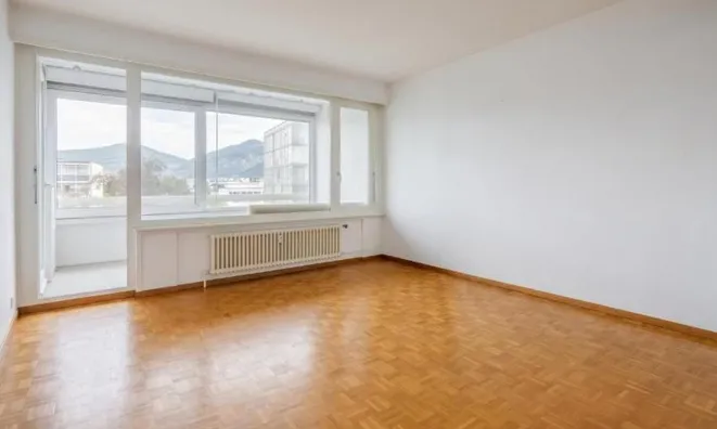 Недвижимость Apartment 5 rooms: 7