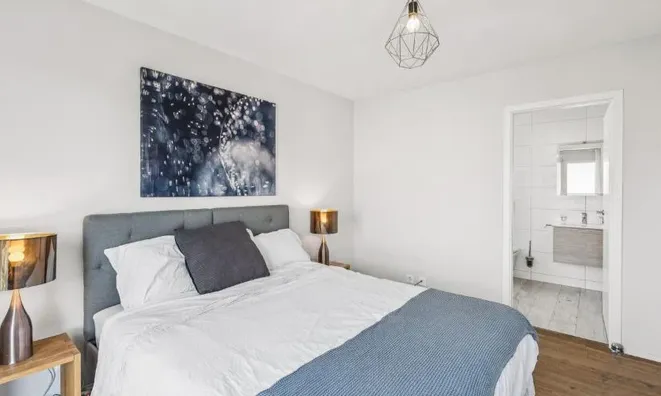 Недвижимость Bifamiliar house 6.5 rooms: 4