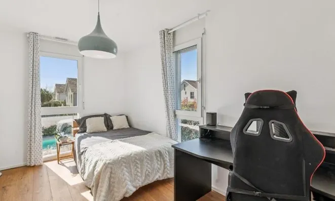 Недвижимость Bifamiliar house 6.5 rooms: 5