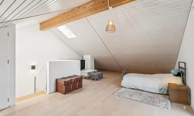Недвижимость Bifamiliar house 6.5 rooms: 7