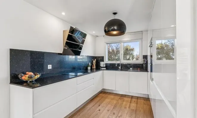 Недвижимость Bifamiliar house 6.5 rooms: 9