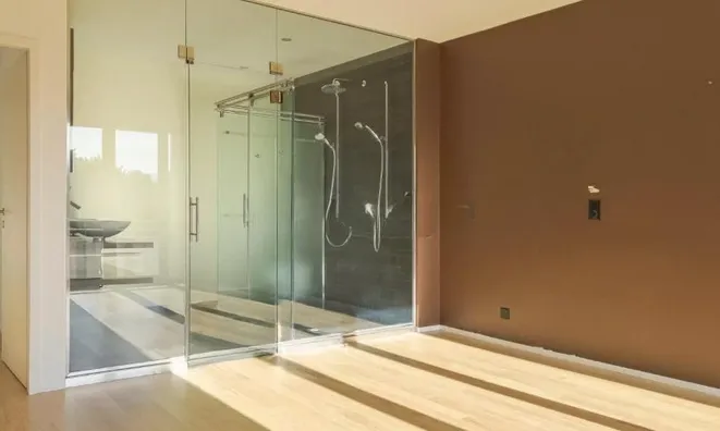 Недвижимость Apartment 6 rooms: 4