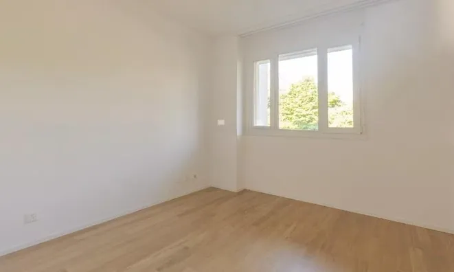 Недвижимость Apartment 6 rooms: 7