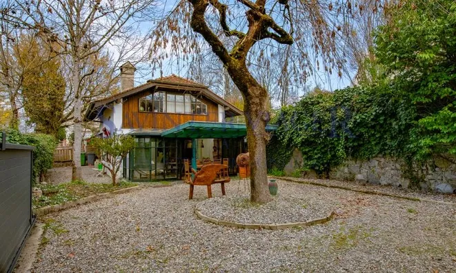 Недвижимость Single house 4 rooms: 1