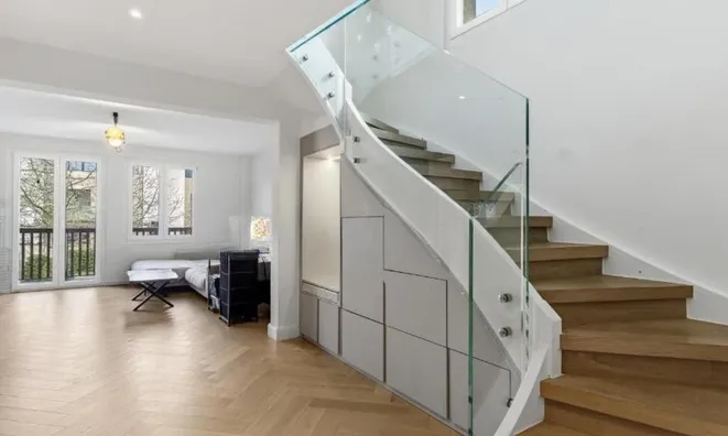 Недвижимость Duplex 6 rooms: 3