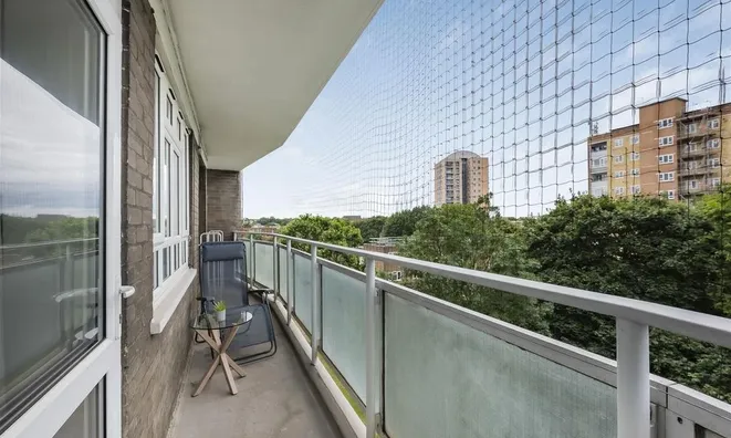 Недвижимость Dagnall Street: 10