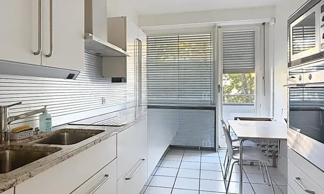 Недвижимость Apartment 5 rooms: 3