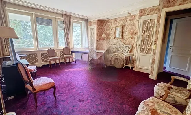 Недвижимость Apartment 5 rooms: 4