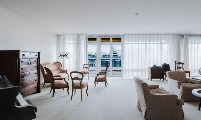 Недвижимость Apartment 7 rooms: 6