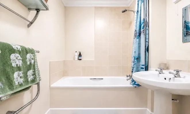 Недвижимость Flat 20, 2 Maud Chadburn Place: 3