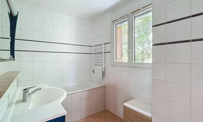 Недвижимость Attic flat 6 rooms: 8