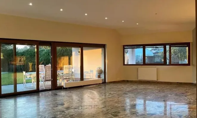 Недвижимость Villa 9 rooms: 2