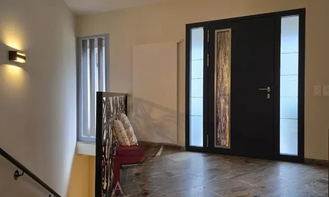 Недвижимость Villa 9 rooms: 6