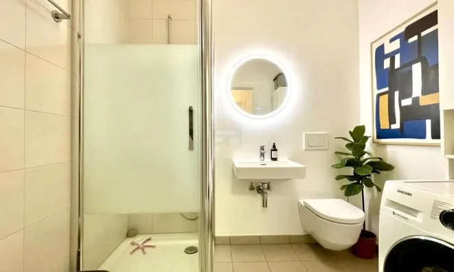 Недвижимость Apartment 4 rooms: 6