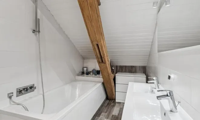 Недвижимость Attic flat 5.5 rooms: 6