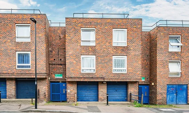 Недвижимость Centurion Close N7, Islington, London: 2