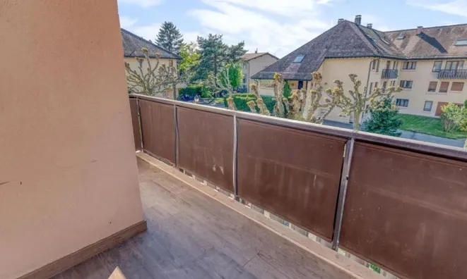 Недвижимость Apartment 5 rooms: 6