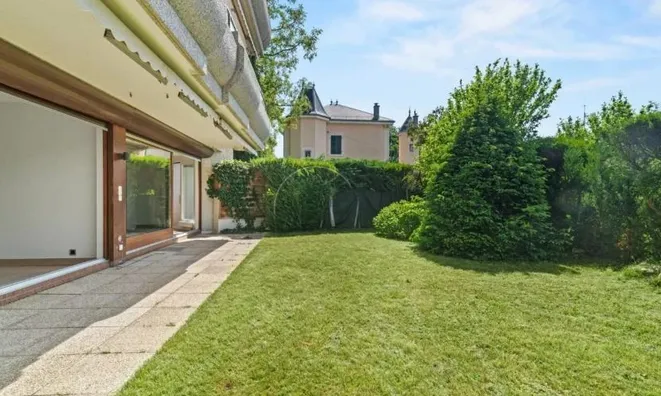 Недвижимость Apartment 6.5 rooms: 2