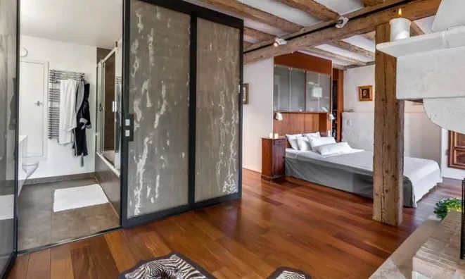 Недвижимость Apartment 8 rooms: 7