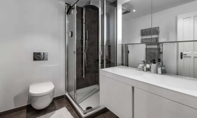 Недвижимость Apartment 8 rooms: 11