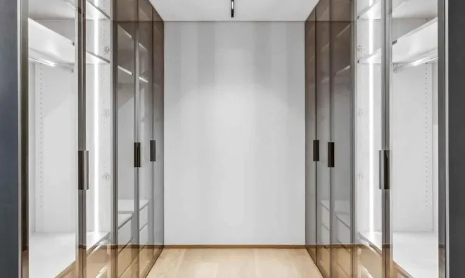 Недвижимость Apartment 7 rooms: 9